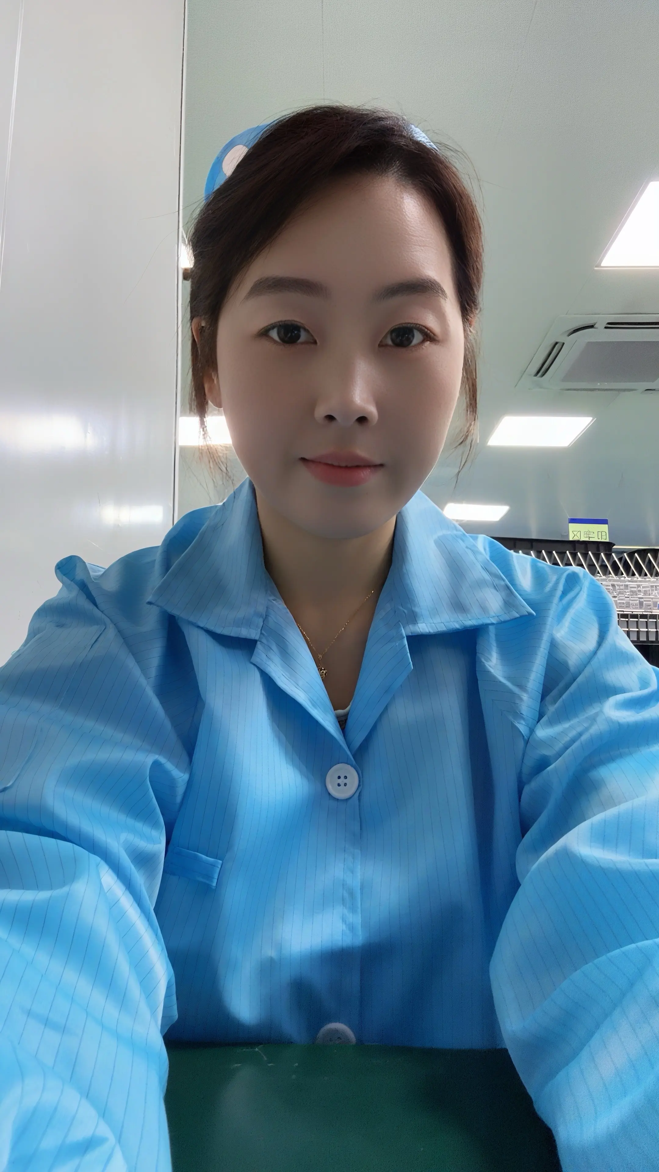 “这该死的天气，比男人画的大饼还烫，早上等于清蒸，中午等于爆炒，晚上等...