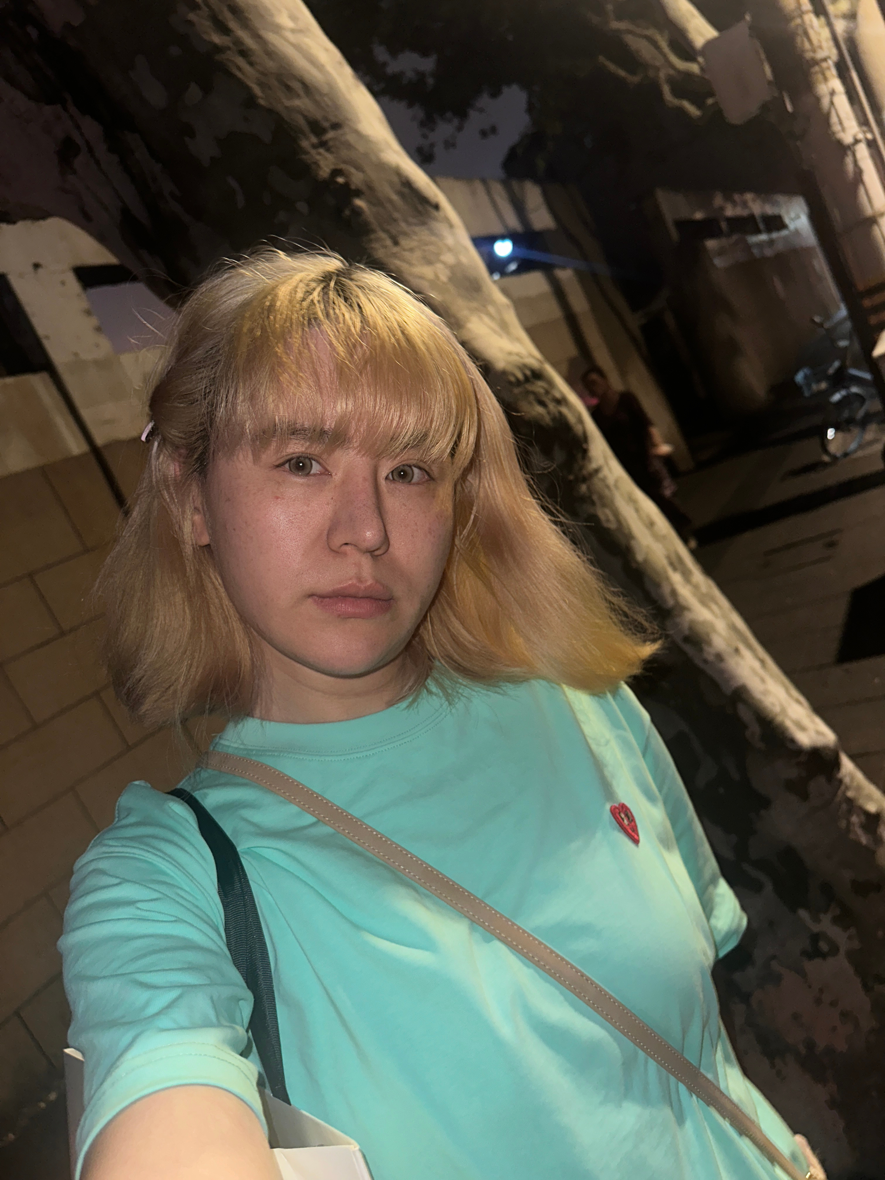 正常吃饭🍚素颜嘴唇👄都有血色了