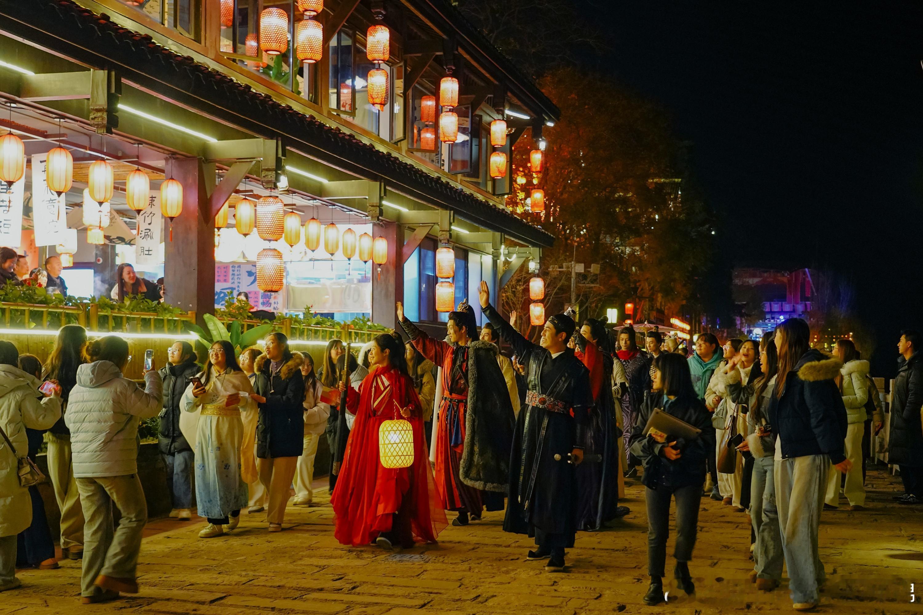 全国首个影旅共生园区爆火！五凤溪龙吟天城 五凤溪·龙吟天城交出文旅共生新答卷 近