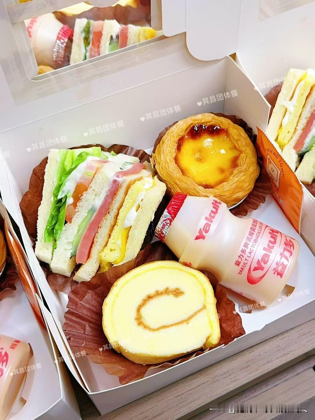 打算在小区门口摆个摊，这样就茶歇礼盒订价卖15元一份行吗？

我与老公都失业了，