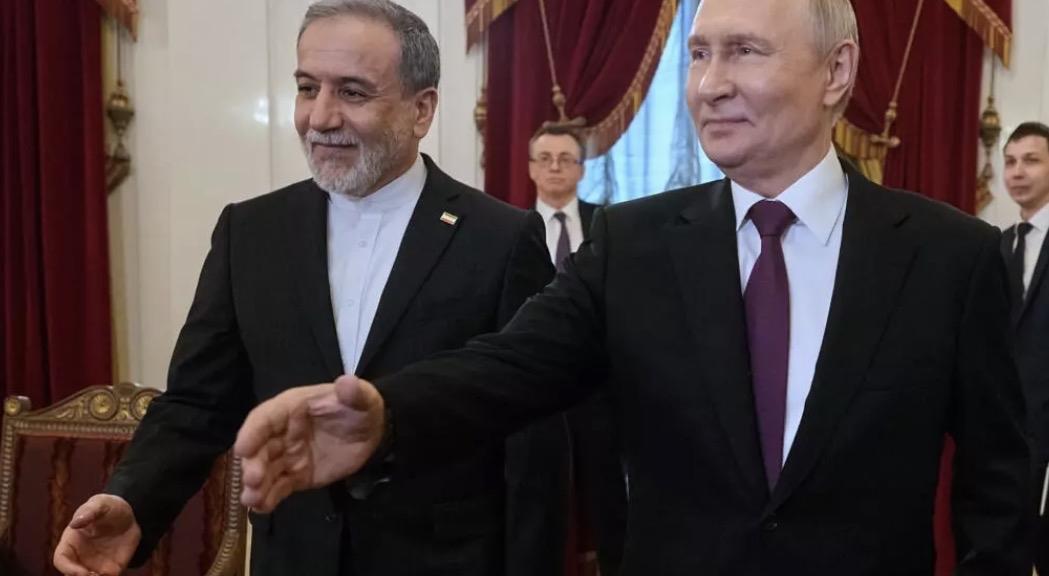 普京接见伊朗外长
俄罗斯总统弗拉基米尔·普京于周一接见伊朗外交部长阿巴斯·阿拉克