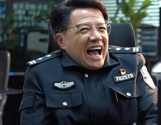 央视大剧《藏锋》口碑崩盘！老戏骨全员带不动拖后腿男主