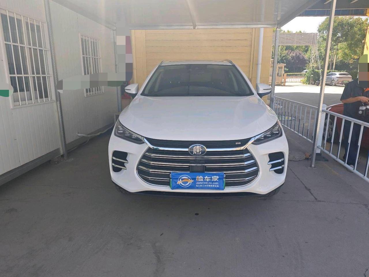 预算5万以内，又要7座，又要省油，世界上有这样的好车吗？
还真有，东莞的献大哥，