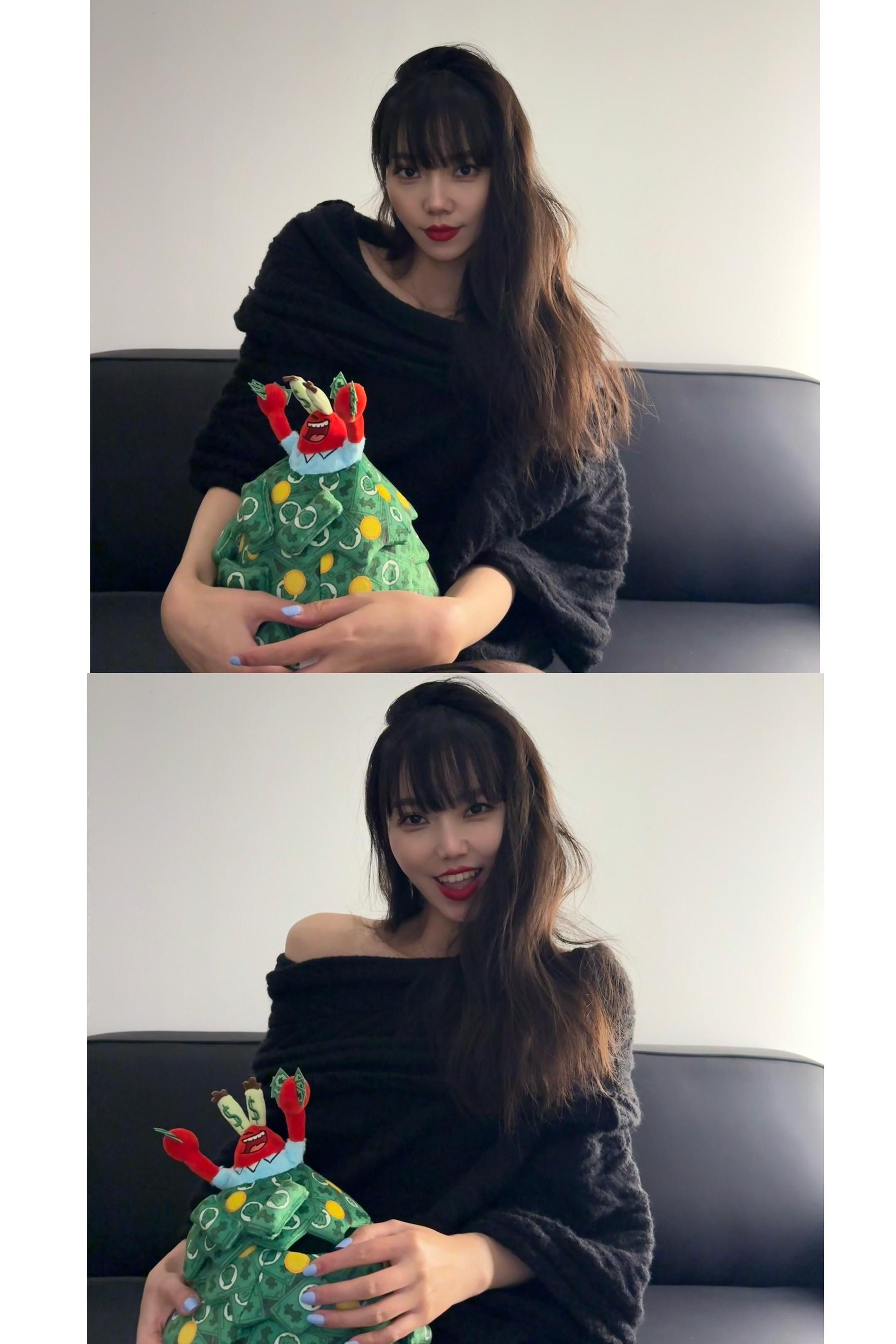 不好意思 你们有圣诞树 我有发财树