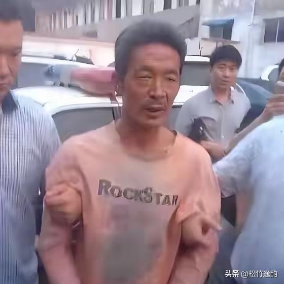 熟人作案才最毛骨悚然！
​山西果农党成喜靠着憨厚老实的外
​表蒙蔽全村，在梨园地