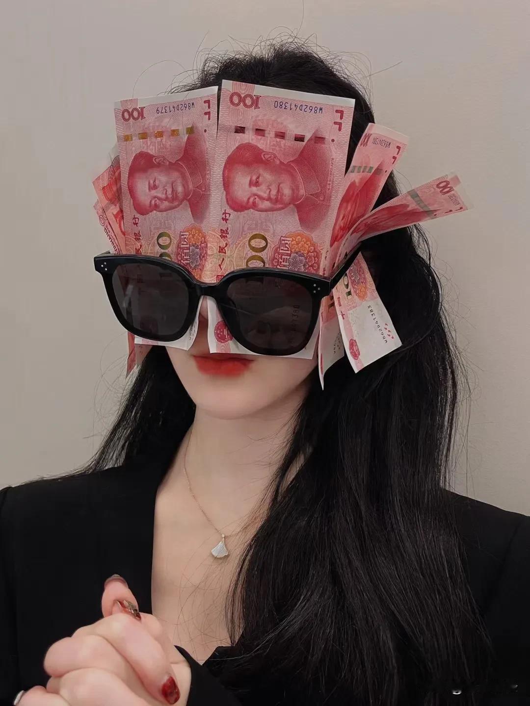 对钱没概念的人，这些人可能比没钱的还惨。
1. 外卖与菜市场：点一次外卖的钱，去