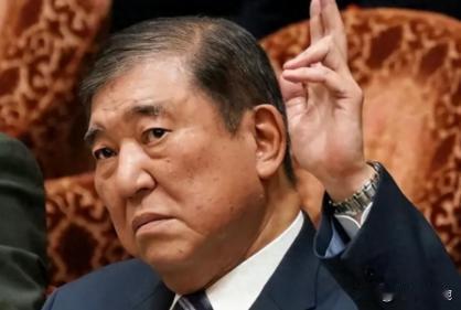 终于看出来了，面相憨厚的石破茂，才是25年来对中国最友好的日本首相。

说白了，