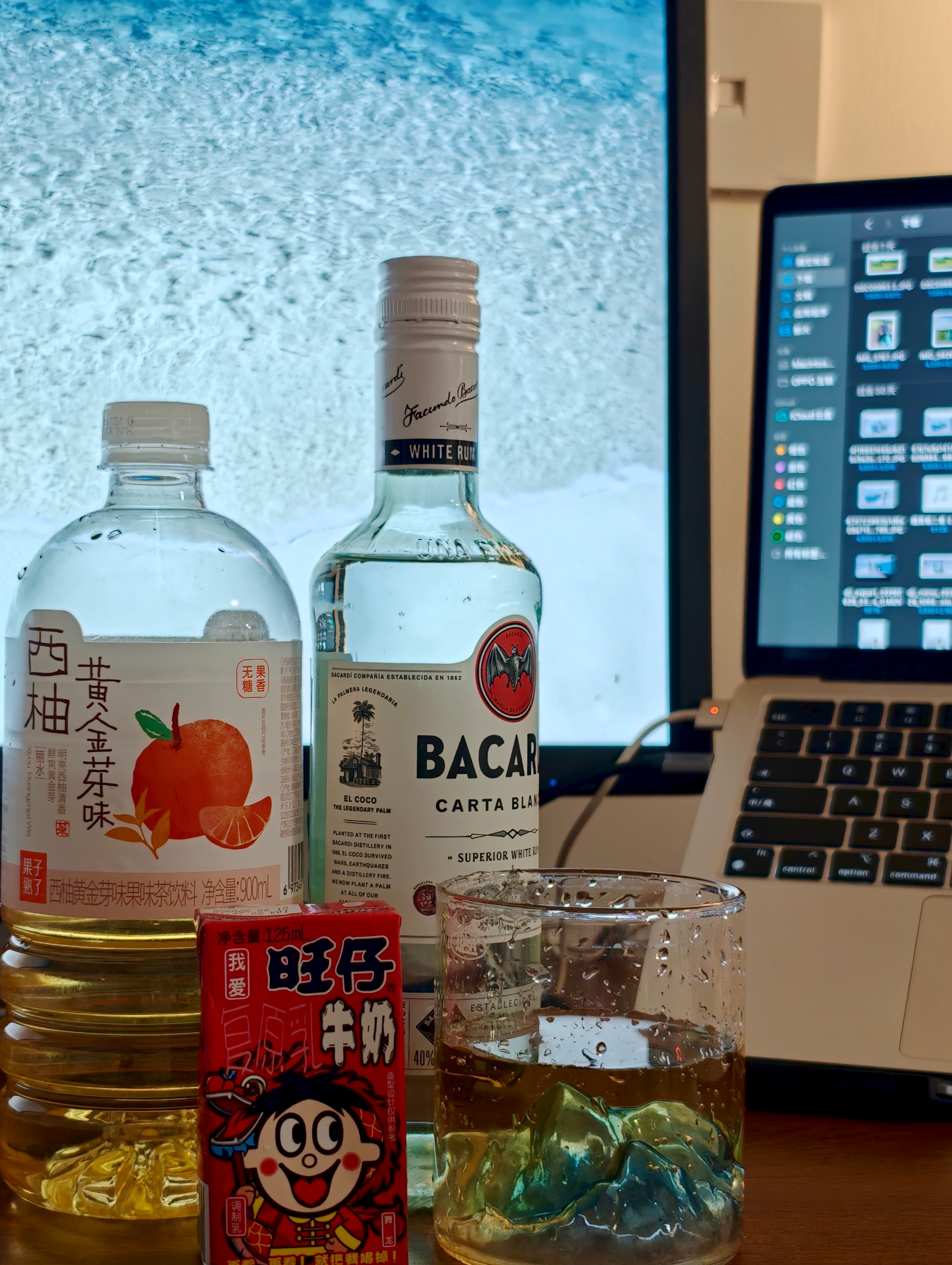 大家晚安💤我喝点小酒，开始整理素材！冈仁波齐的片子最后修改下差不多能发啦。我只