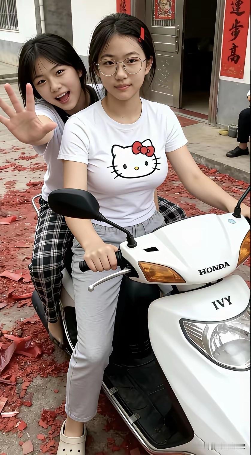 隔壁邻居的，整天骑一辆电动车跑来跑去，读书不好好读书，每次考二三十分，以后怎么办