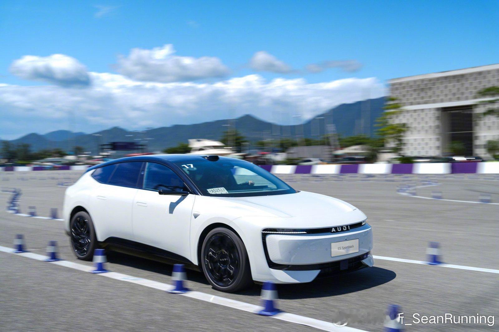 第一台带quattro的智能电动车quattro“电动化”之路，奥迪E5 Spo