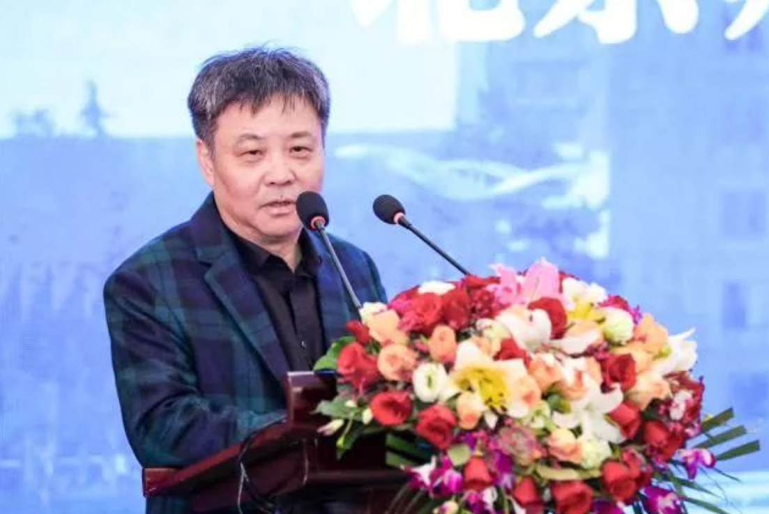 余华推荐过的书你读过几本 真的会被余华的各种表情包笑死，潦草小狗本人没跑了！但他