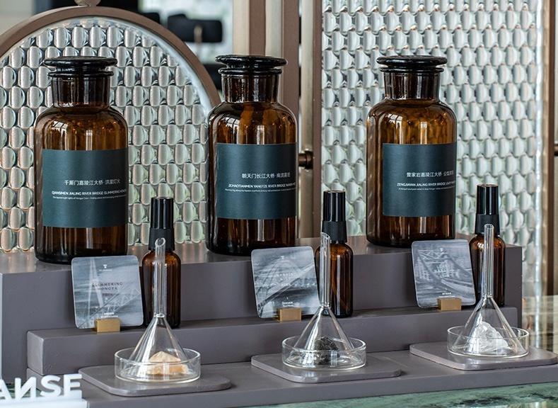 洲际酒店集团旗下洲至奢选重庆TFT酒店于2026年1月17日正式启幕。酒店位于重