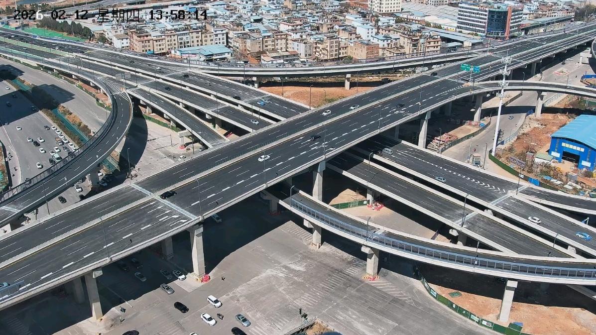 🔥 盼疯了！广昌立交桥下，终于又动起来了！沉寂许久的广昌立交，近日传来机械轰鸣