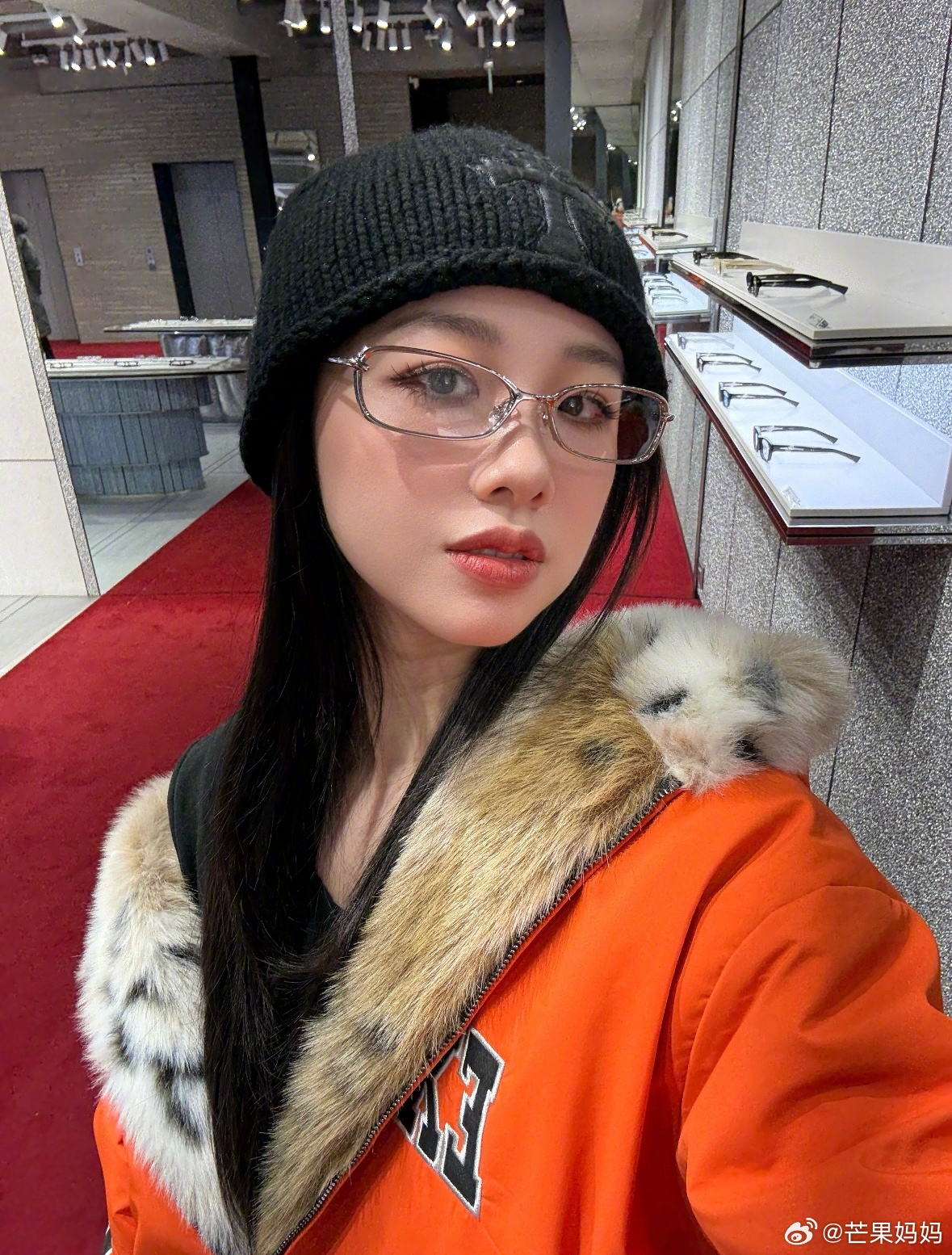 阿沁官宣恋情还记得当年阿沁在和刘阳分手长文里很经典的一句“宁自损一千，也要换你八