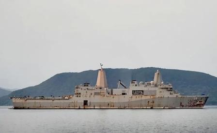 美国军舰和飞机都锈成这样了？新奥尔良号，“新奥尔良”号，最近在互联网上被叫成了“