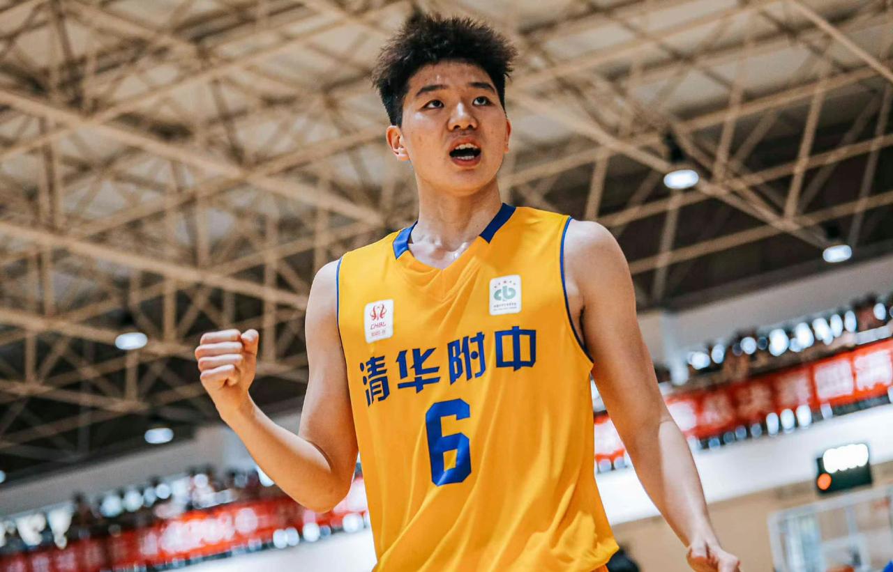 四川男篮真有你的，把cba状元大热都吓退了。
本赛季结束之后，cba便进行了乐透