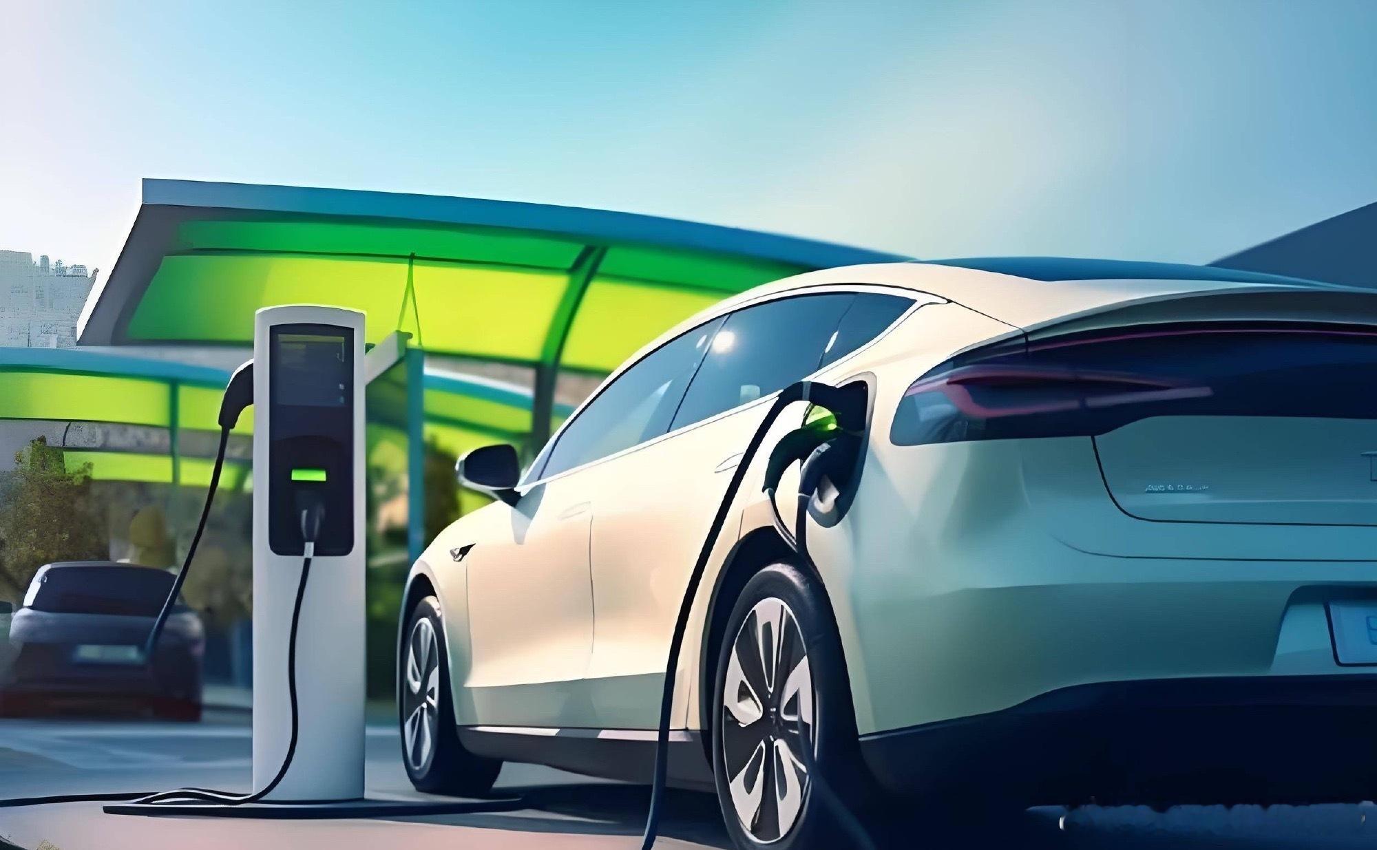 8年是二手新能源车流通斩杀线8年新能源汽车修不起卖不掉 新能源汽车本来就不保值，