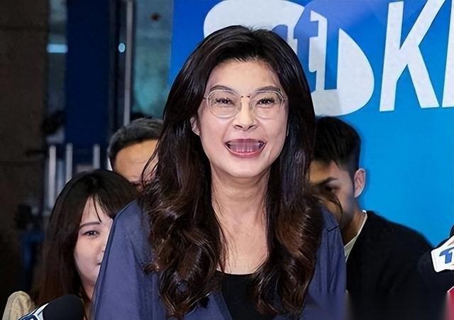 2026年1月23日，国民党主席郑丽文带头，把当局的巨额军购案给否了。美方官员私