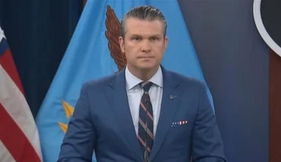 再也不会有尴尬抓拍了
 
美国国防部禁止摄影师参与针对美国、以色列与伊朗冲突的新