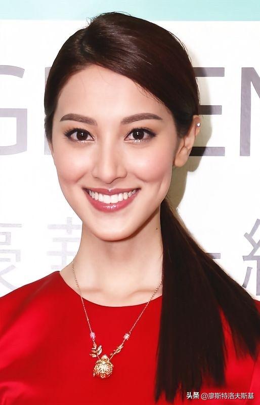 全网打脸！陈凯琳嫁大22岁郑嘉颖被嘲父女恋，今住1.2亿豪宅活成人生赢家

当年
