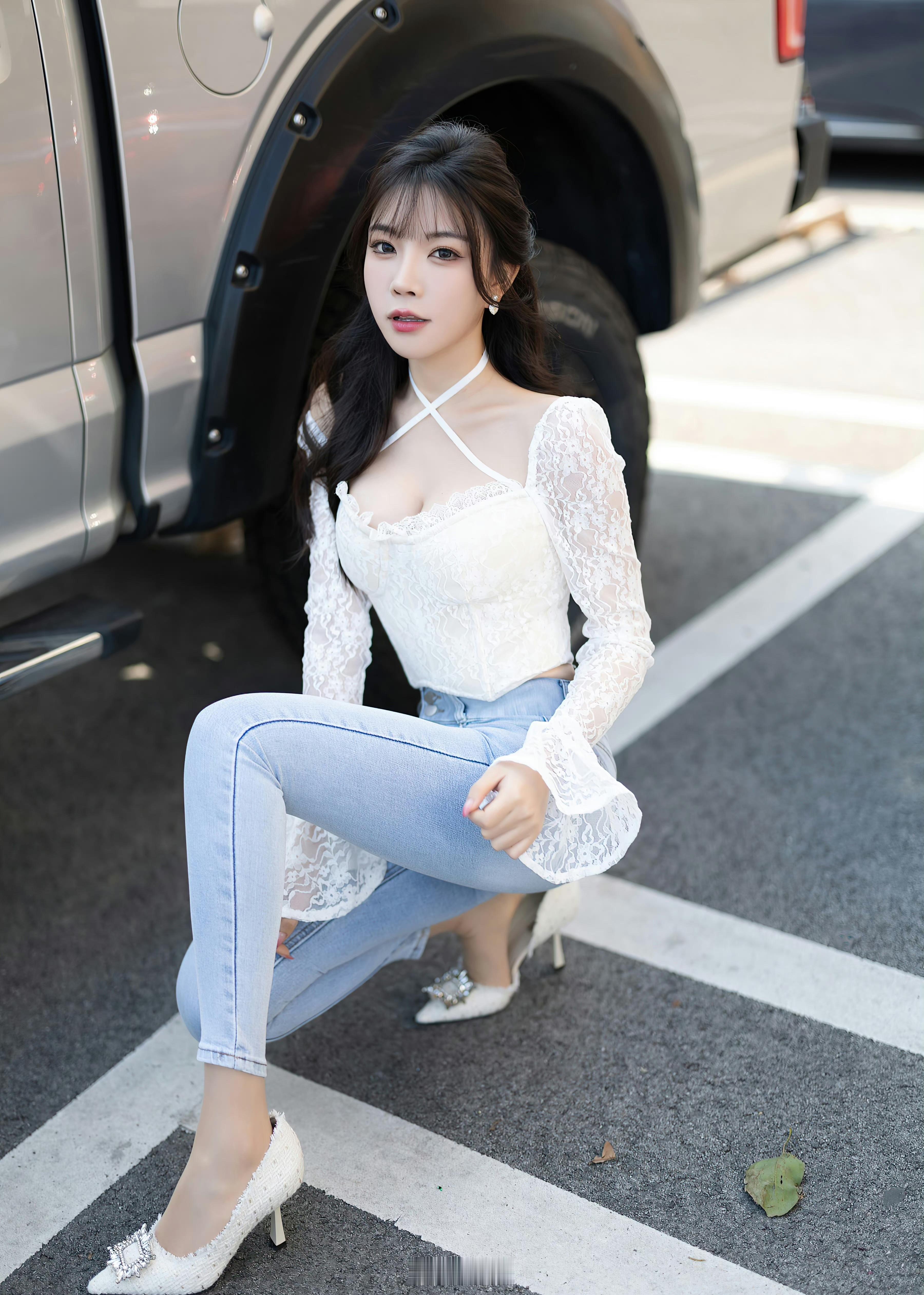 小姐姐穿得美美的出门了么 ​​​