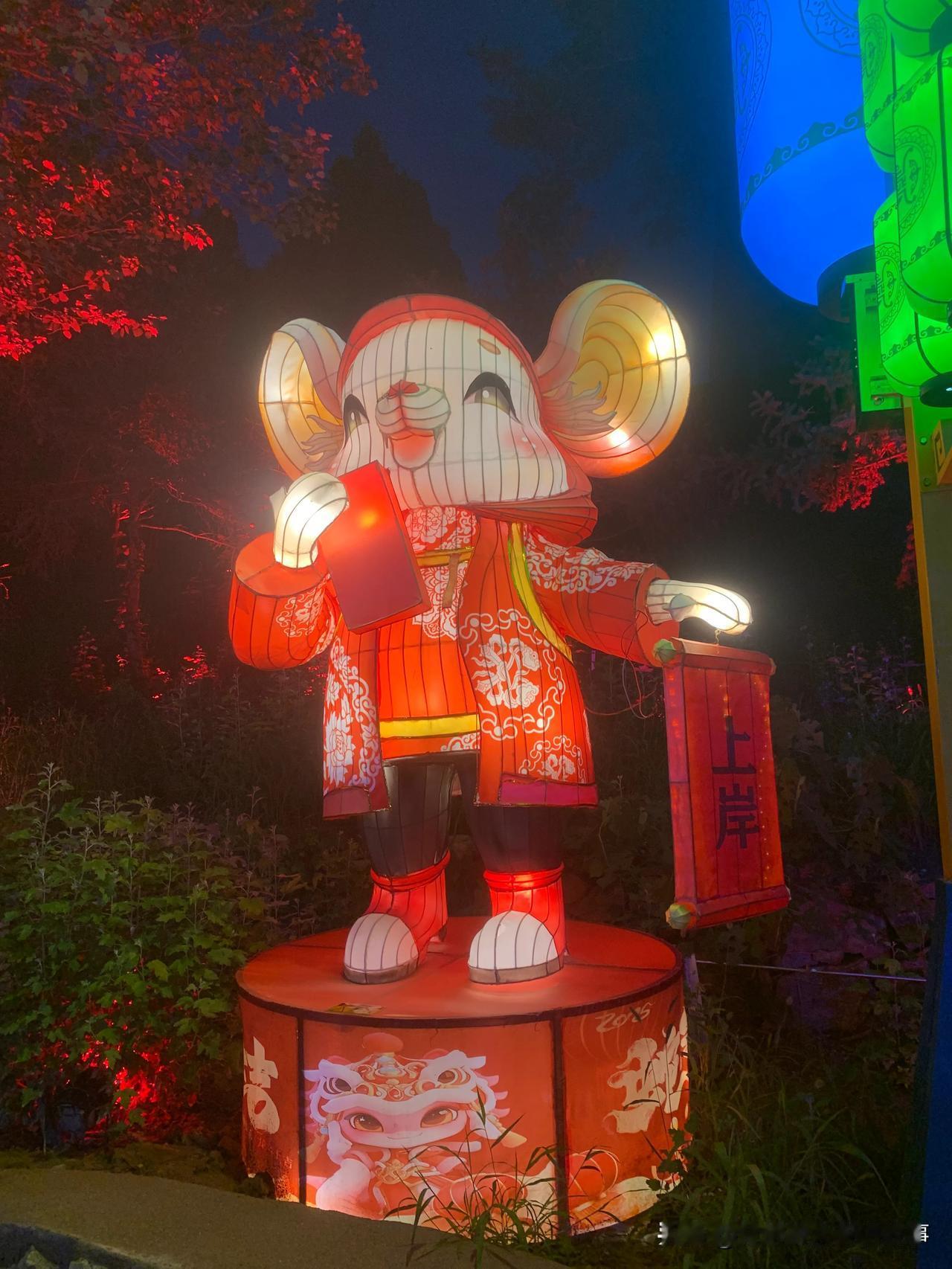 人老了，是有儿女还是有钱幸福？女慈儿孝且有不需向他们要的钱就最幸福了