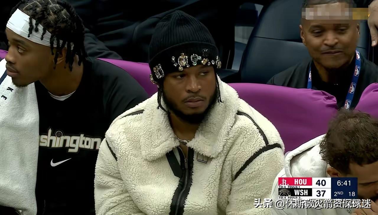 看看如今在奇才的惠特莫尔多么落魄，感觉现在的惠特莫尔已经失去了动力。未来大概率也