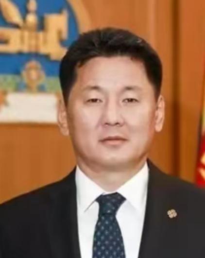 蒙古国要是真敢加入北约，那它离变成第二个乌克兰，真就不远了，但是蒙古国早上宣布要