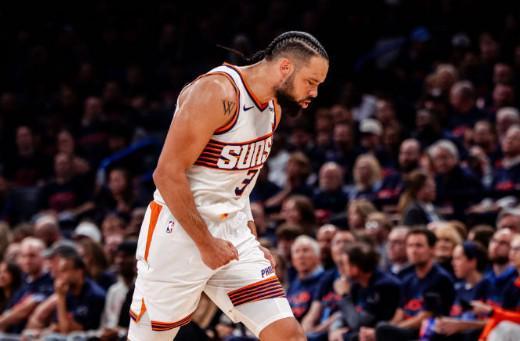 雷霆队主场以120比107击败太阳队，系列赛大比分2比0领先。比赛中，太阳队在多