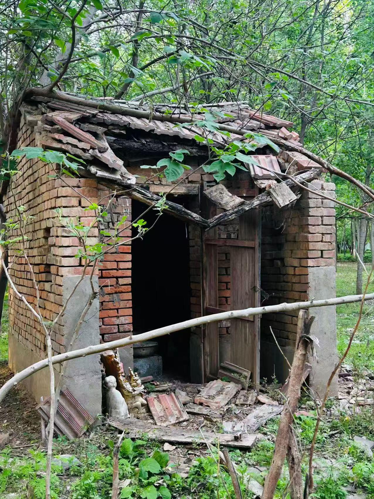 菏泽市牡丹区岳城街道石尧村
据《石氏家谱》记载，明崇祯年间（1628-1644年