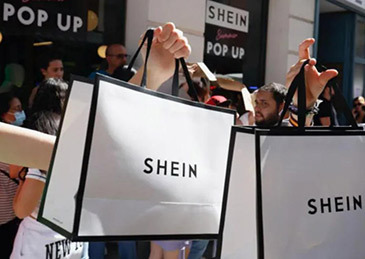 【身体很诚实！#法国人圣诞狂扫中国货# 】圣诞购物季期间，中国品牌在法国又火了一