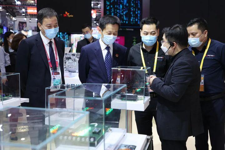 之前荷兰政府突然对安世下手，也许不仅是针对安世，更大的原因可能是针对下届政府。荷