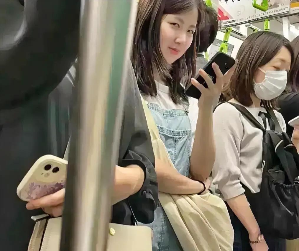 作为南方小土豆，
我就想问一句，
要是我去东北，
有人问我：你瞅啥？
我该怎么回