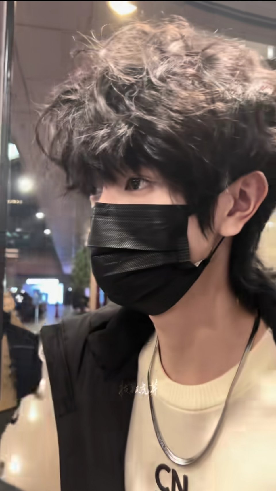 卧槽真萌啊。我以为我发现新人了。谁知道是童禹坤