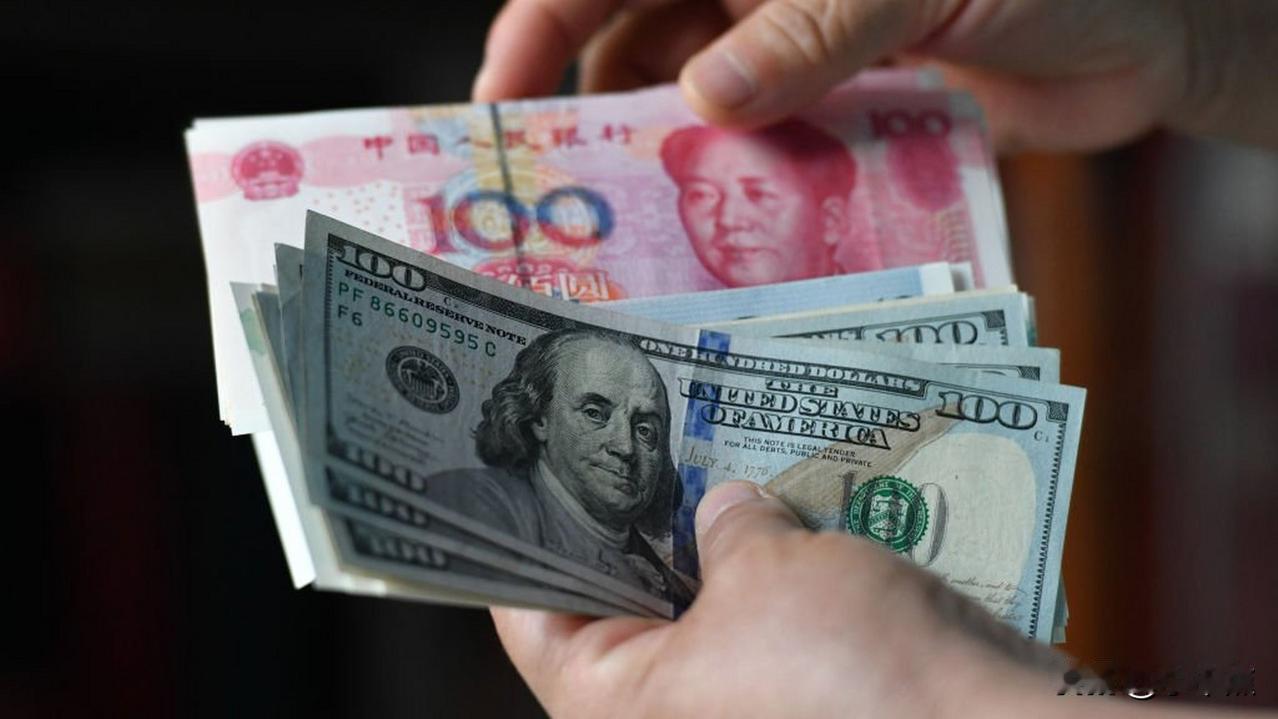 最近，人民币持续走强。根据新加坡交易所（SGX）衍生品交易所的数据，对冲基金正在