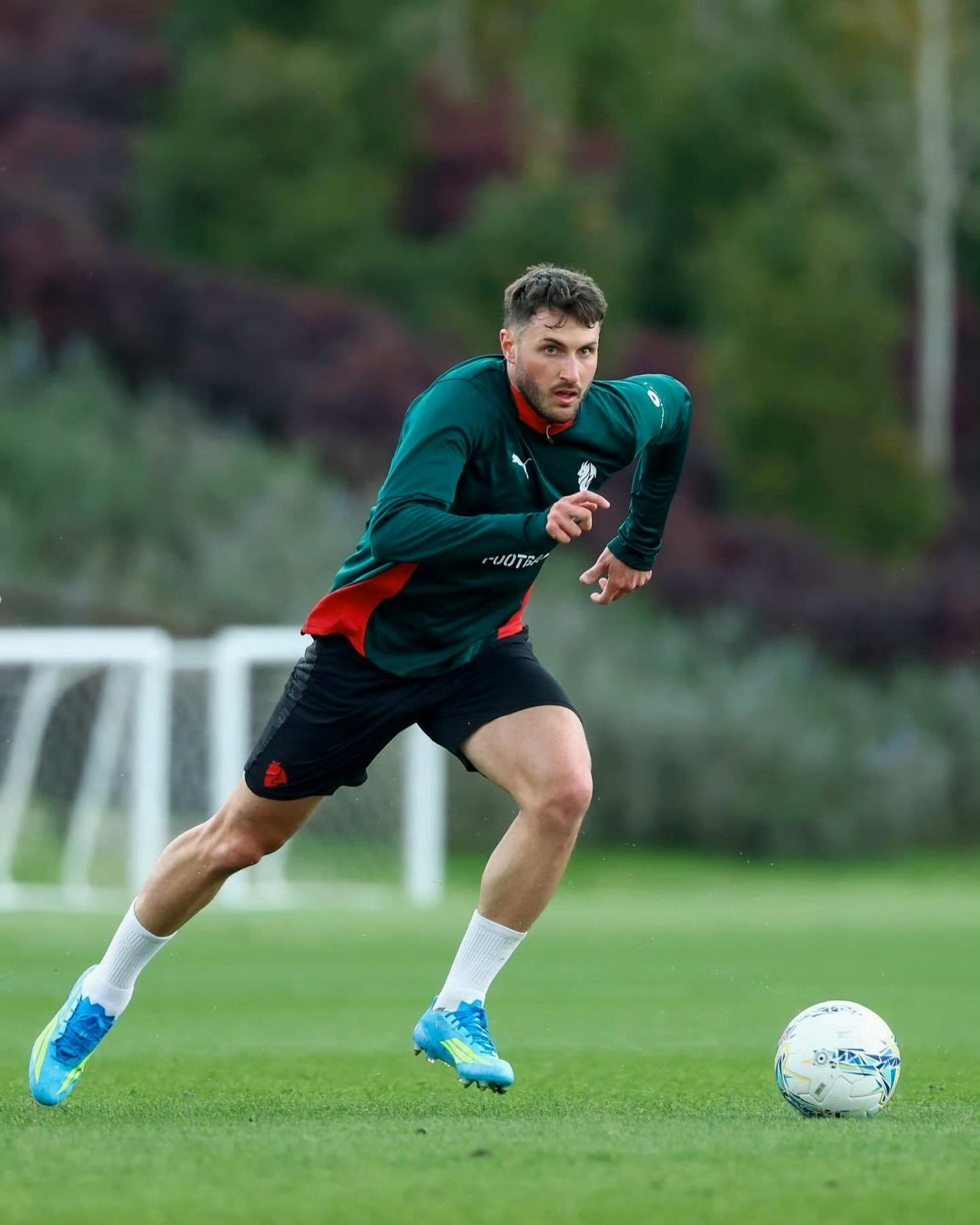 【MN】 🔴⚫️ 阿莱格里🇮🇹的球队今天将与奥多🇮🇹率领的Milan 