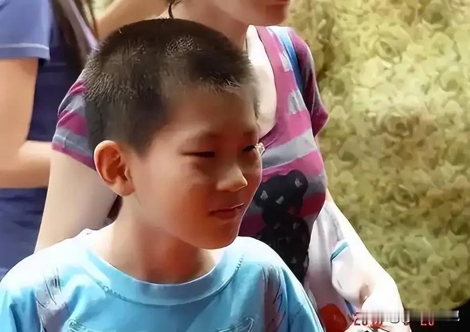 “国家的一大损失！”2000 年山东惊现神童，两天读完小学，10 岁参加高考斩获