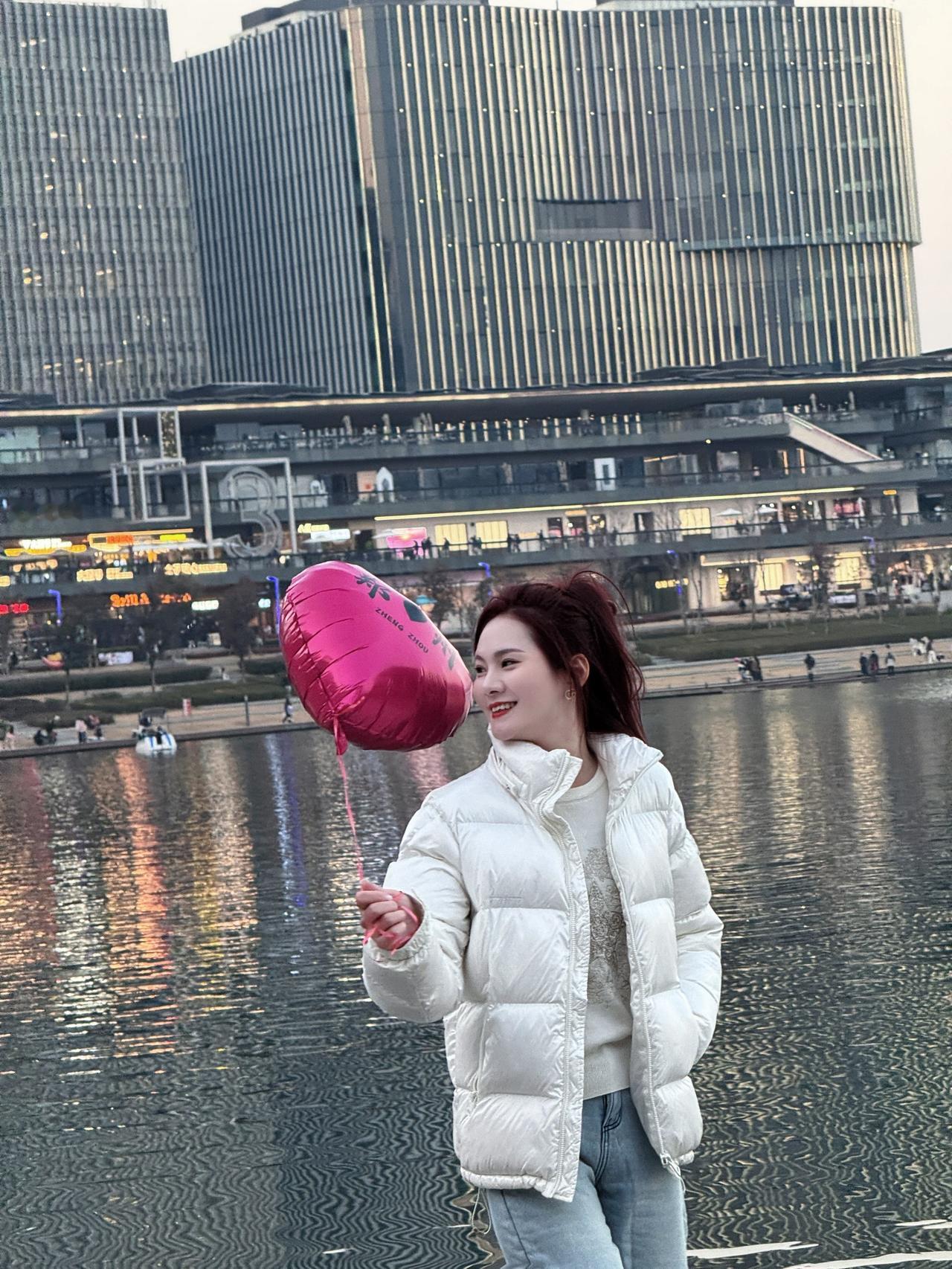 @傲娇的婠婠: 是新年 是新的开始 祝我们都越来越好