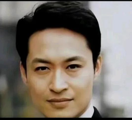 人老了真的不能胖，俗话说一胖毁所有，这个道理一点没错，真是这个理，看看马景涛的变