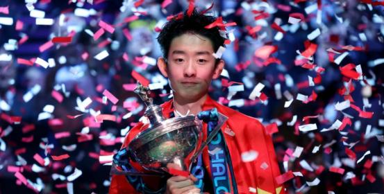 吴宜泽勇夺斯诺克世锦赛首位“00 后”冠军！荣誉背后，是全家斩断退路的背水一战：