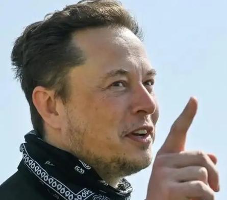 日本又准备作？美国首富马斯克，发出郑重警告：“中国将在‘不远的将来’超过美国，并