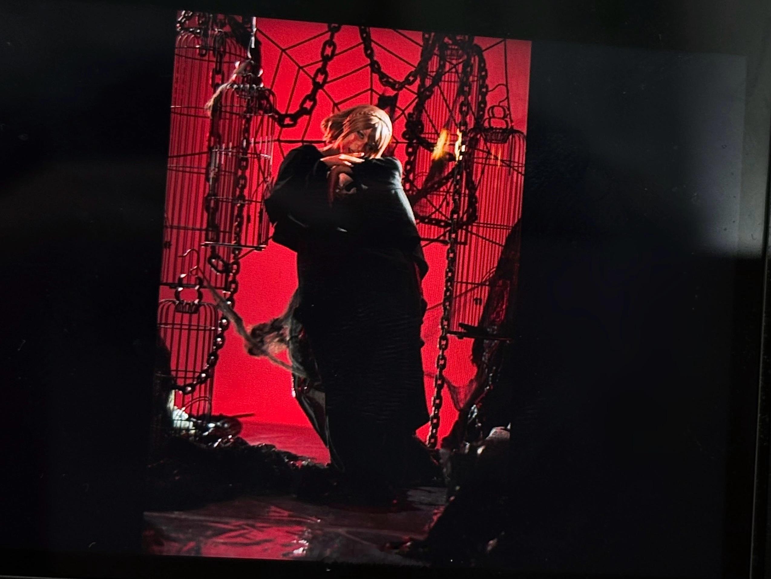 呃呃呃啊啊啊很快的拍了，7.0之前，我一定会…蛮喜欢今天画的下睫毛的！！很雅典娜