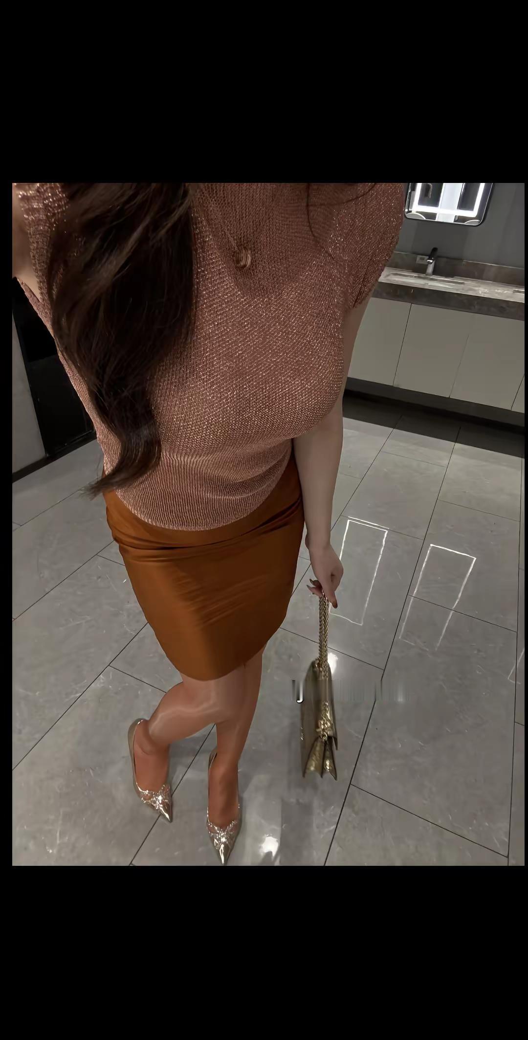 拜占庭自带华丽故事感轻奢穿搭熟女风汲润