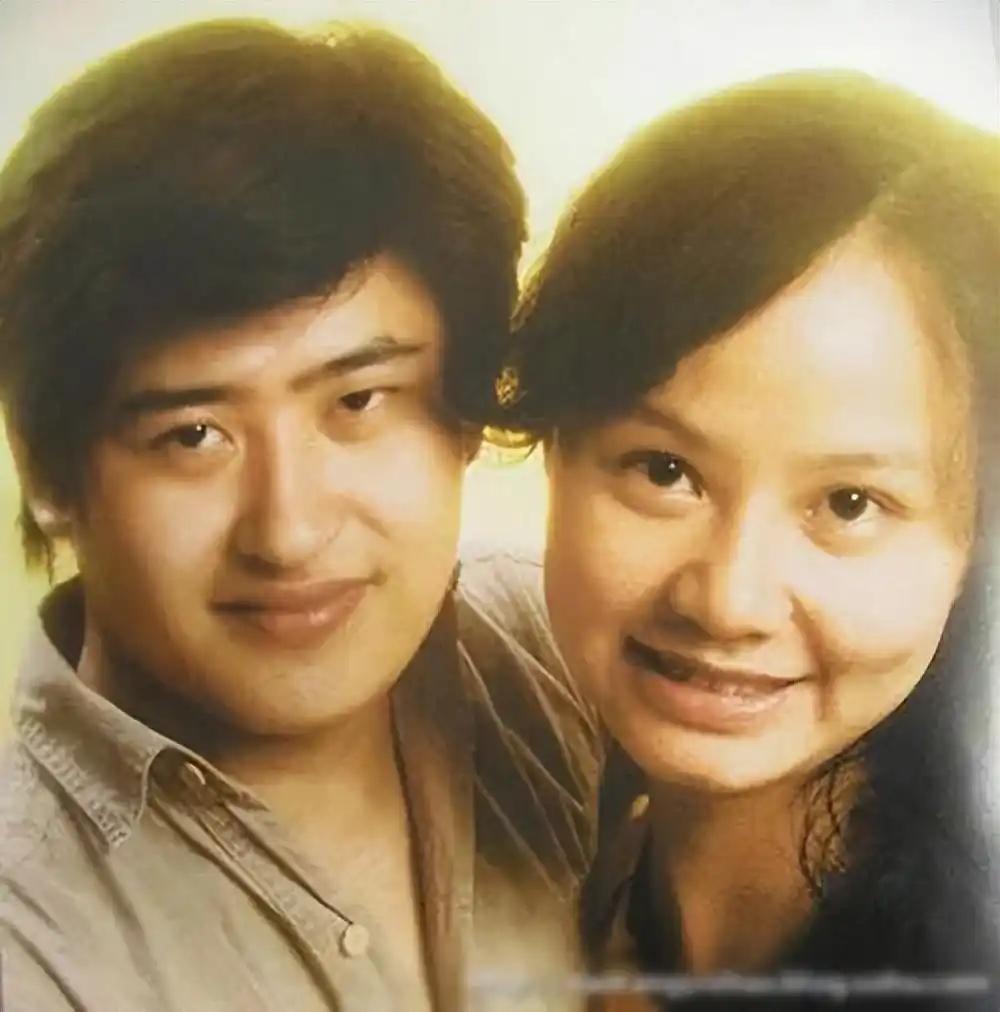 刘欢当年和妻子卢璐大吵一架，媳妇气得深夜收拾行李要离家出走。刘欢拦不住，给妻子的
