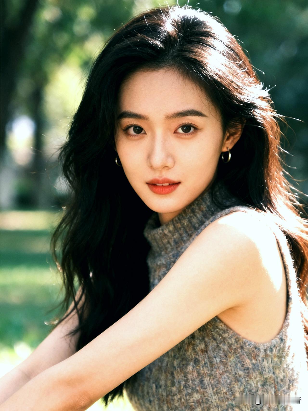 人怕伤心，树怕伤根，凉什么也别凉感情，伤什么也别伤人心，树根断了难成活，人心伤了