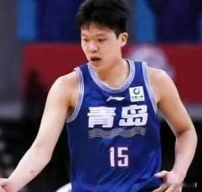 北京时间2月5日20:00，CBA常规赛第39轮，新疆主场迎战青岛！


新疆上