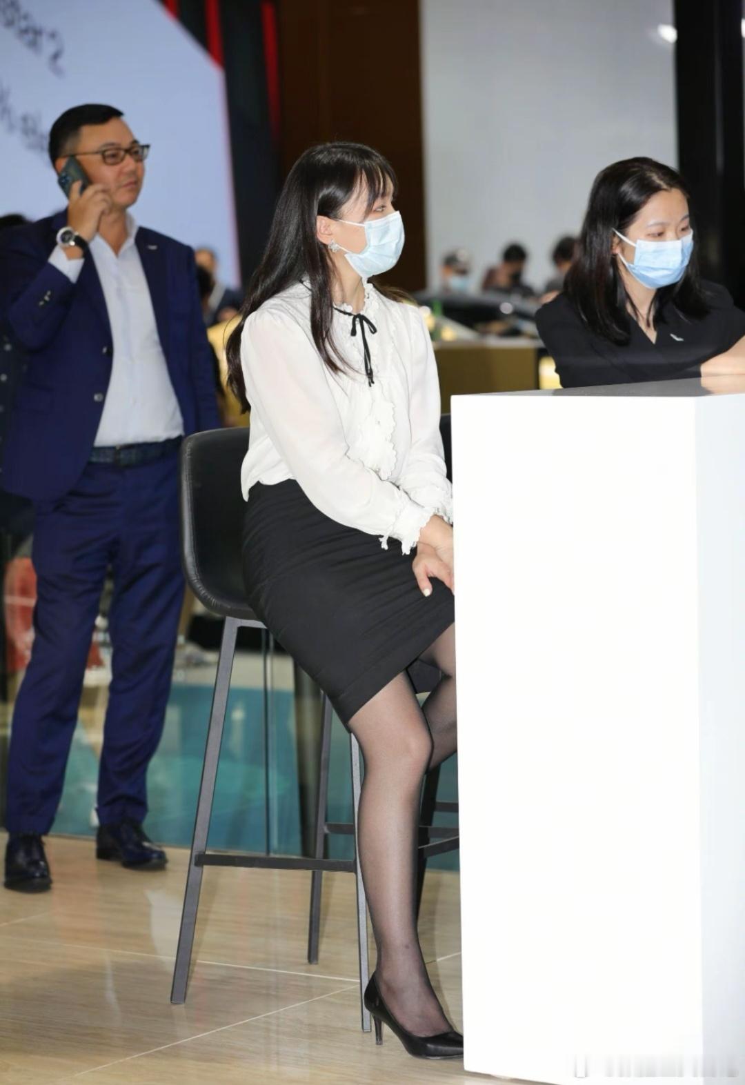 街拍展会是个好地方美女颜控正义日记的红包