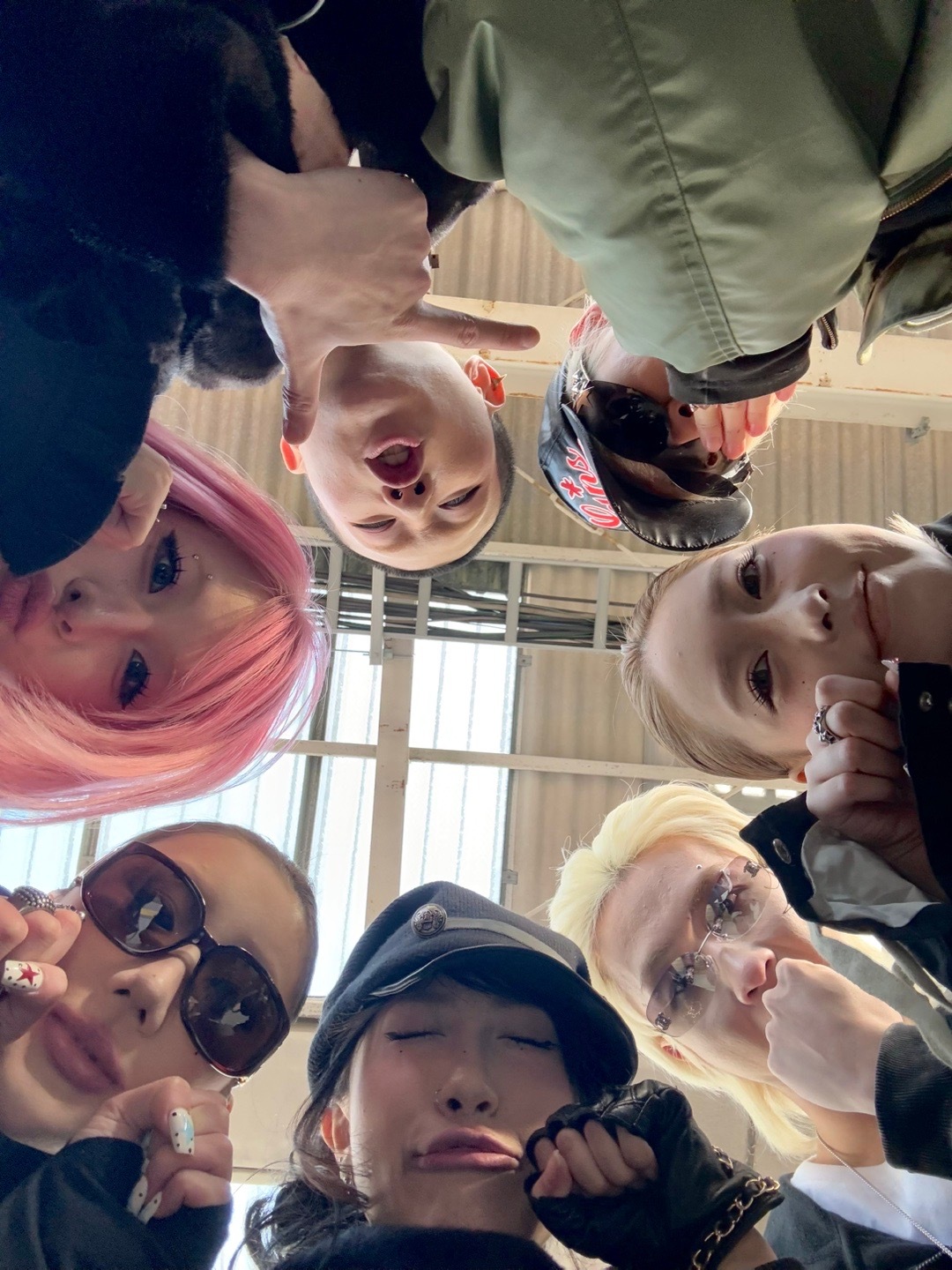 给自己放了一周假期和朋友们在一起很幸福 