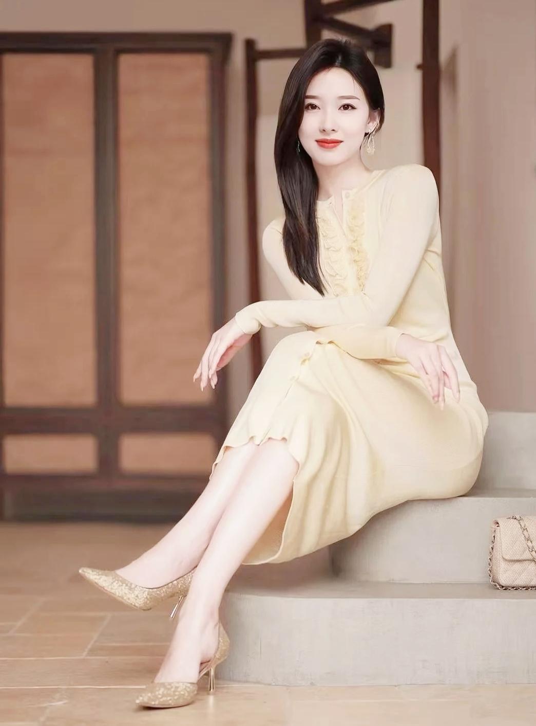 晒图笔记大赛家里户外皆秀场，可咸可甜人人爱。怎么穿出优雅迷人的气质 舒适美丽穿搭