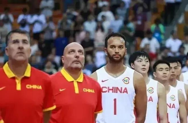 进军巴黎！八成是离了吧！
我对男篮面对奥运落选赛同组对手的赢球概率预测如下！

